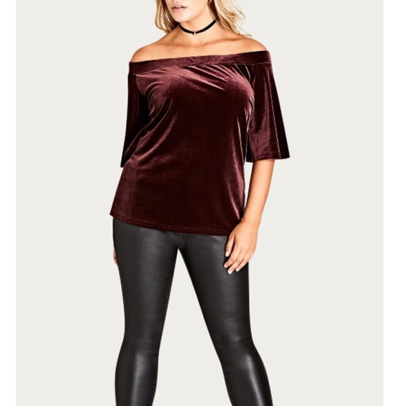 Black Velvet off the shoulder top - Picture 3 of 9